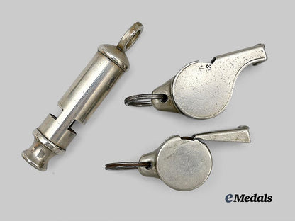 united_kingdom._a_lot_of_three_whistles_e_medals__g_b8477_4