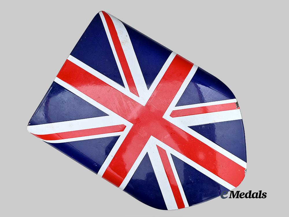 united_kingdom._a_large_first_war_union_jack_recruitment_shield_sign_e_medals__g_b8478_3