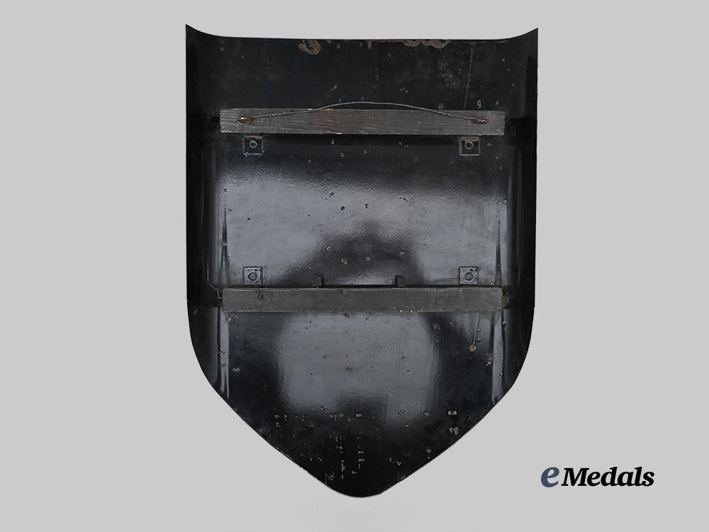 united_kingdom._a_large_first_war_union_jack_recruitment_shield_sign_e_medals__g_b8478_4