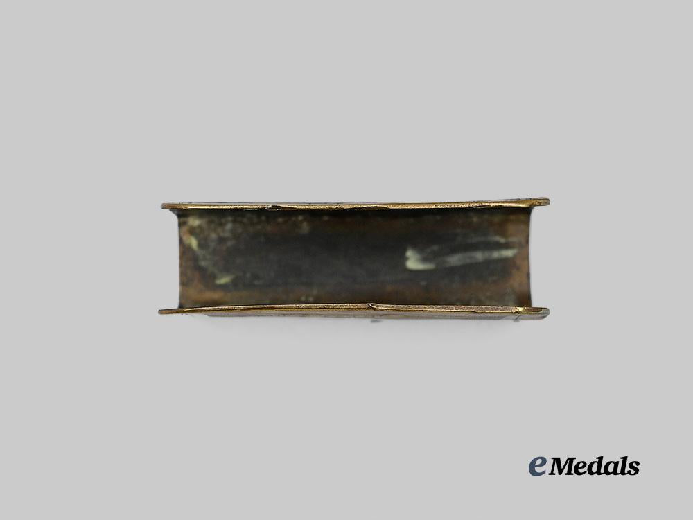 united_kingdom._a_first_war_engraved_matchbox_cover_e_medals__g_b8505_5