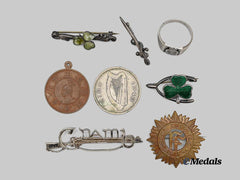 United Kingdom. A Lot of Wartime Badges, Medals and Tokens