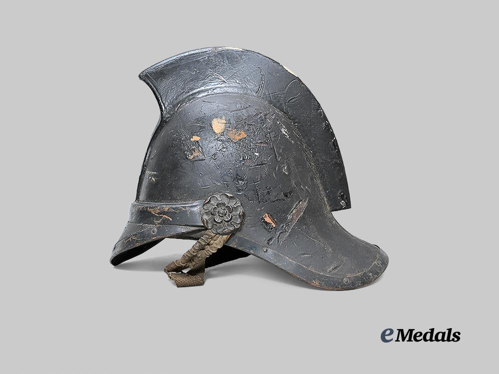 united_kingdom._a_late19th_century_scottish_fireman's_helmet,_by_jas._hendry_ltd_e_medals__g_b8516_6