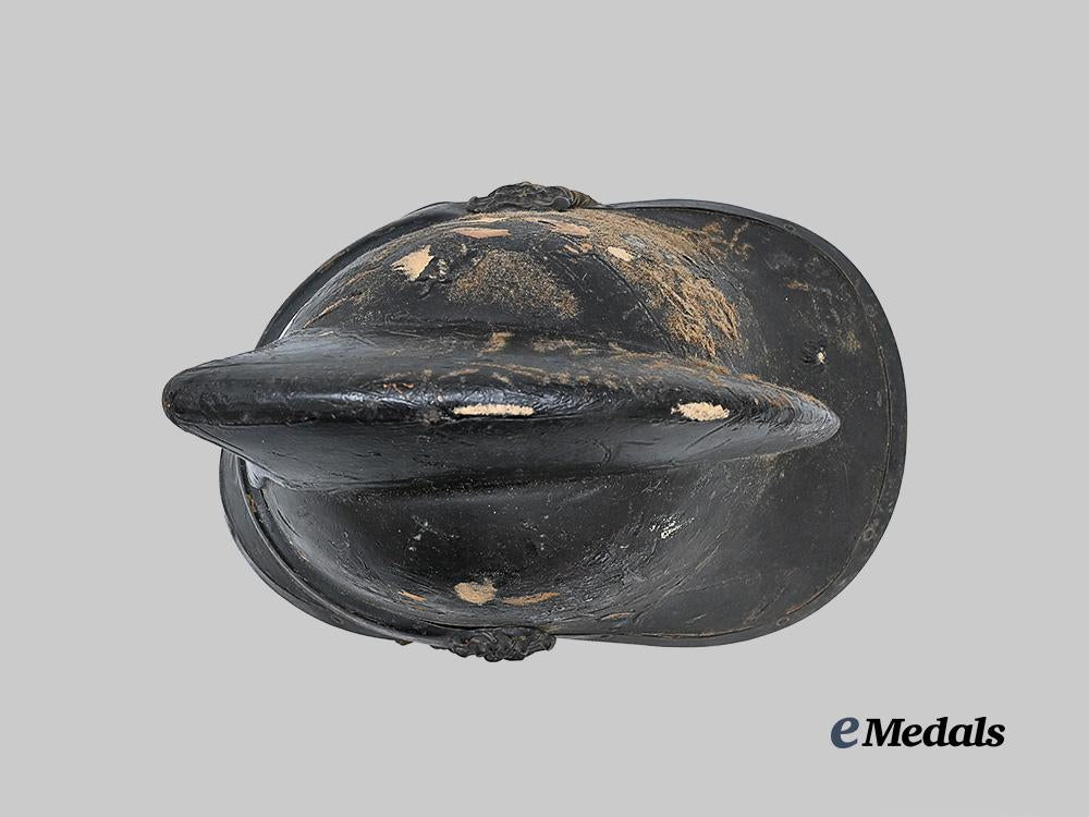 united_kingdom._a_late19th_century_scottish_fireman's_helmet,_by_jas._hendry_ltd_e_medals__g_b8516_7