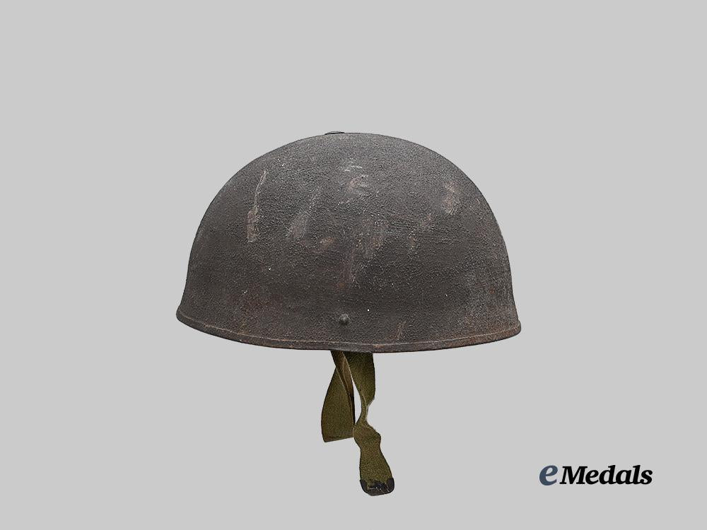 united_kingdom._an_armoured_vehicle_crew_helmet1943_e_medals__g_b8519_3