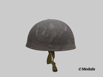 united_kingdom._an_armoured_vehicle_crew_helmet1943_e_medals__g_b8519_3