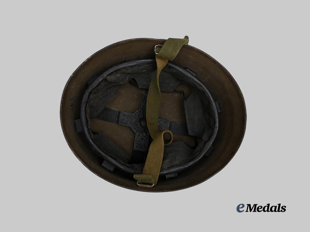 united_kingdom._an_armoured_vehicle_crew_helmet1943_e_medals__g_b8519_7