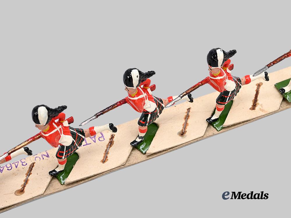united_kingdom._the_black_watch_toy_soldiers_no.11,_by_w._britains_e_medals__g_b8522_5