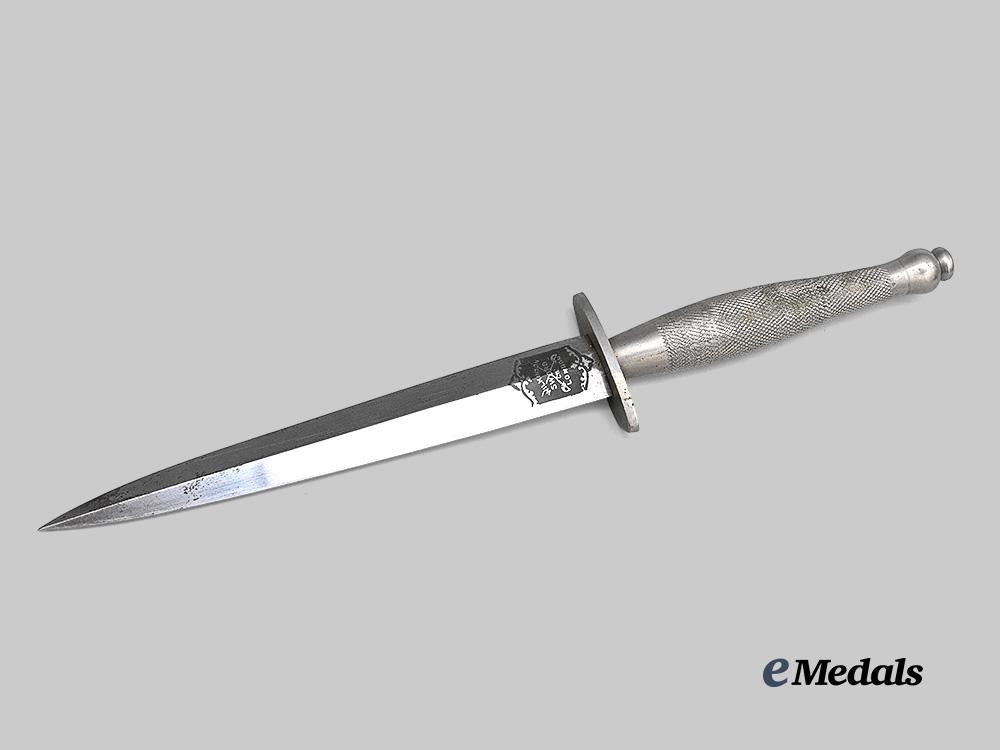 united_kingdom._a2nd_pattern_fairbairn_sykes_fighting_knife_e_medals__g_b8543_4