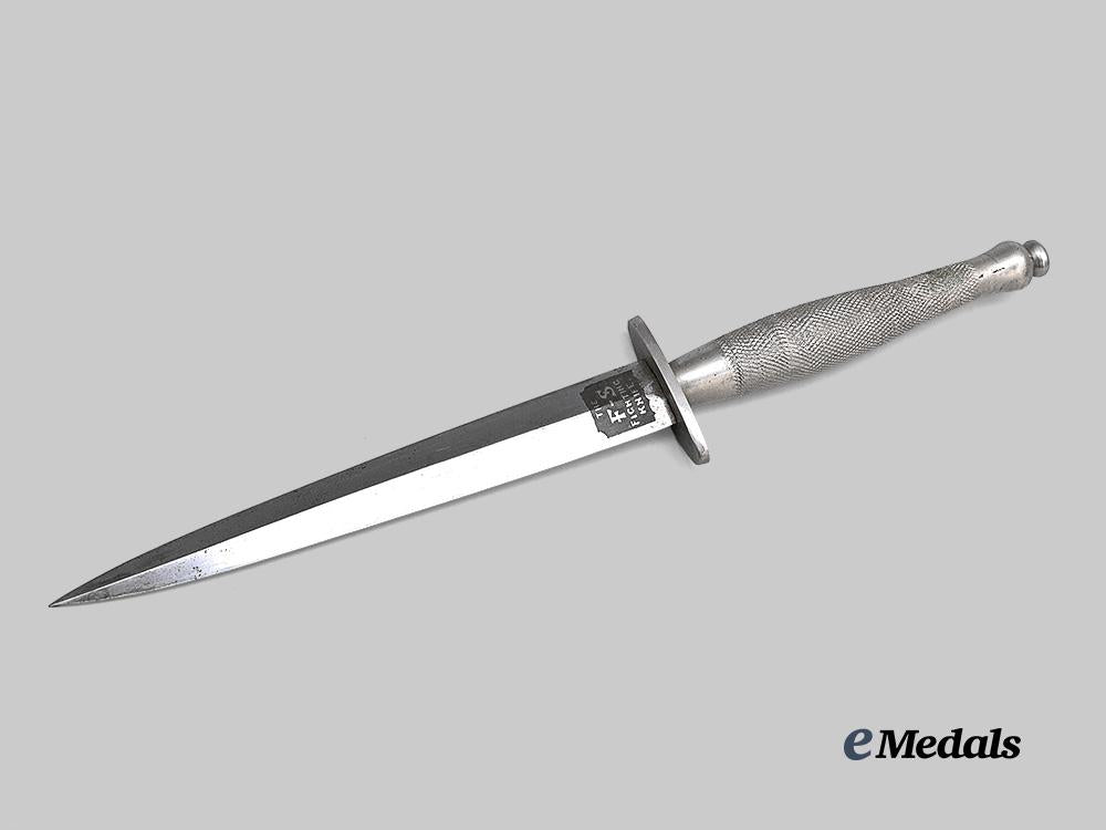united_kingdom._a2nd_pattern_fairbairn_sykes_fighting_knife_e_medals__g_b8543_5