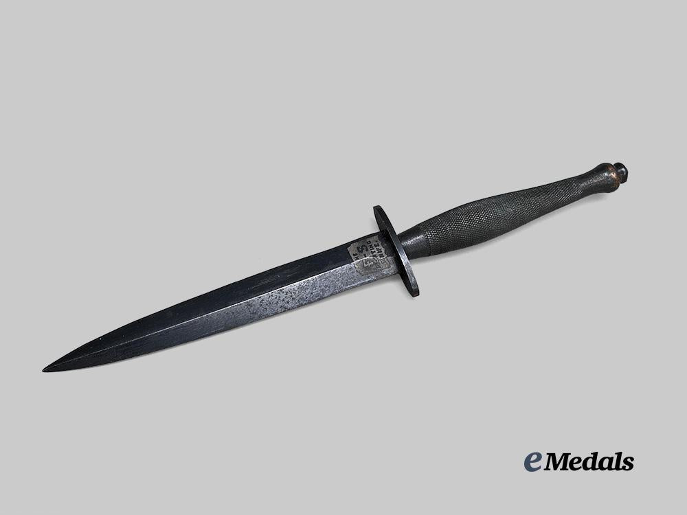 united_kingdom._a_type_i_i_i(2nd_pattern)_fairbairn_sykes_fighting_knife_e_medals__g_b8544_5