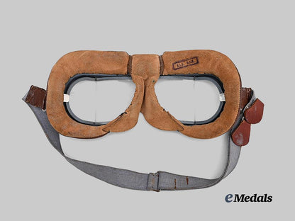 united_kingdom._a_type_c_flying_helmet_with_e_medals__g_b8549_11