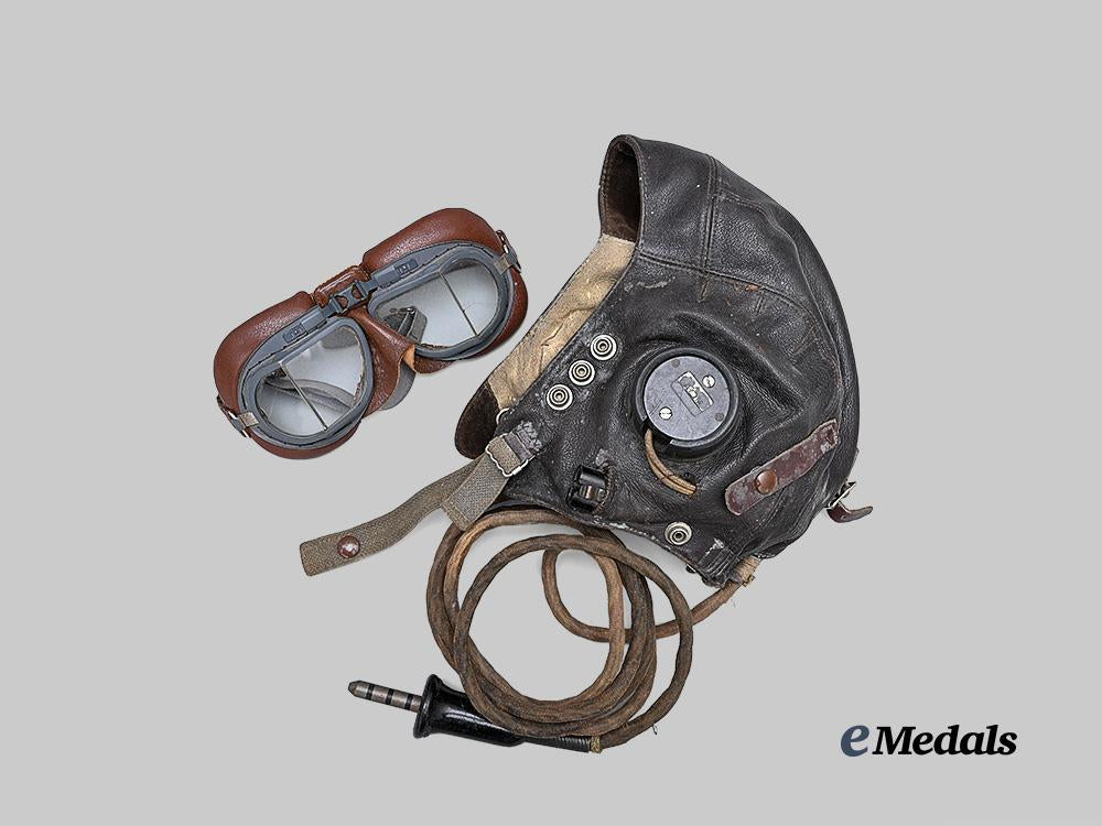united_kingdom._a_type_c_flying_helmet_with_e_medals__g_b8549_2