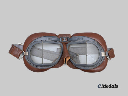 united_kingdom._a_type_c_flying_helmet_with_e_medals__g_b8549_9
