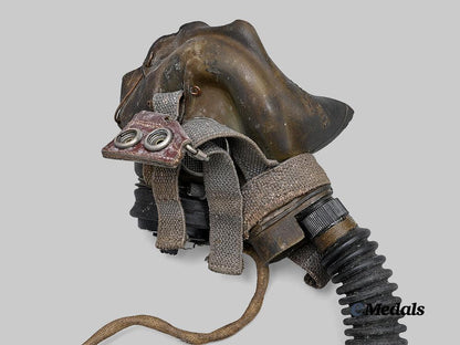 united_kingdom._a_r_a_f_air_ministry_g_type_pilots_mask1942-44_e_medals__g_b8553_4