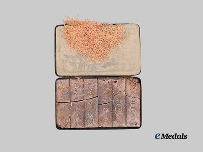 united_kingdom._a_boer_war_chocolate_tin,_complete_with_original_chocolate,1900_e_medals__g_b8560_4