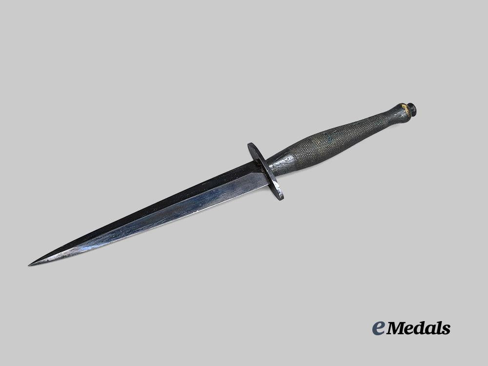 united_kingdom._a_i_i_i_pattern_fairbairn_sykes_fighting_knife_e_medals__g_b8561_4