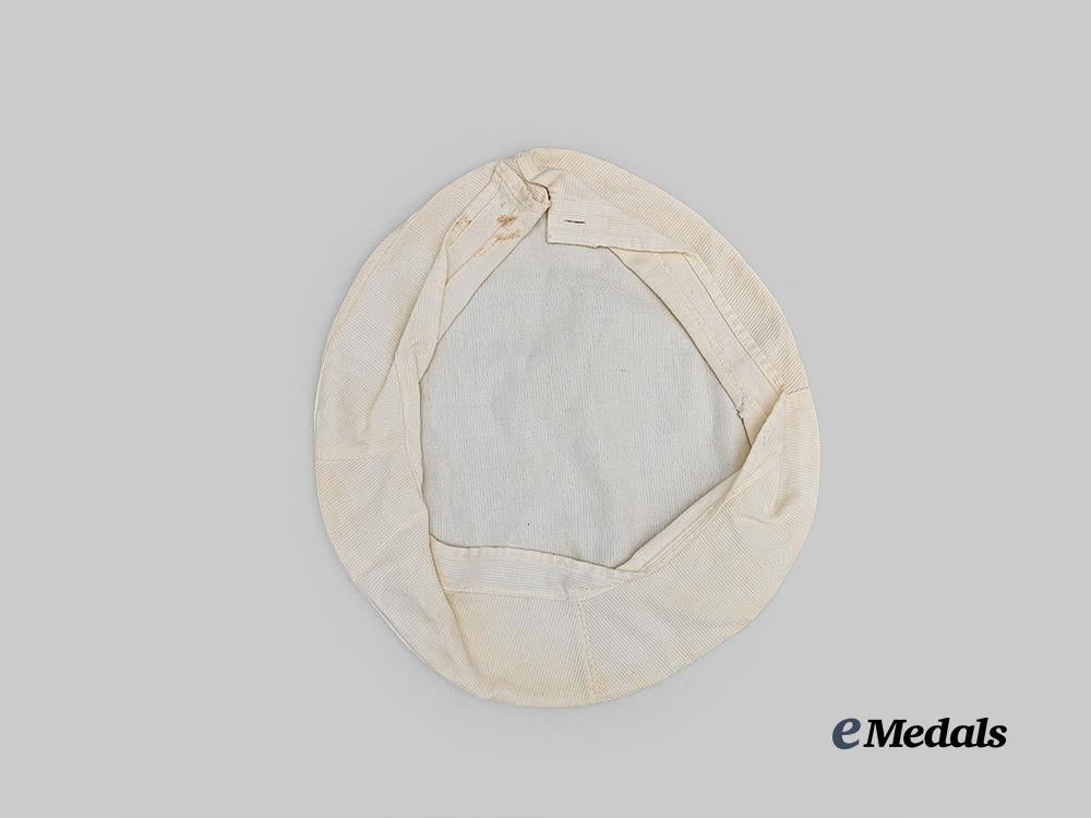 united_kingdom._a_lot_of_three_royal_navy_officer's_cap_covers_e_medals__g_b8567_6