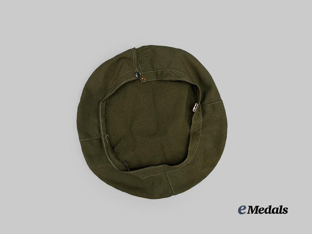 united_kingdom._a_lot_of_three_royal_navy_officer's_cap_covers_e_medals__g_b8567_8
