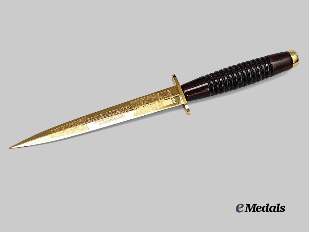united_kingdom._a_commemorative_commando_knife,"_the_invasion_of_the_solomons"_e_medals__g_b8598_6