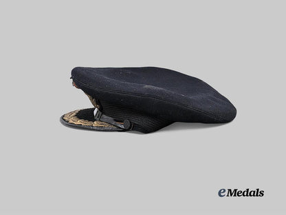 united_kingdom._an_early_war_royal_navy_captain's_visor,_c.1940_e_medals__g_b8611_5