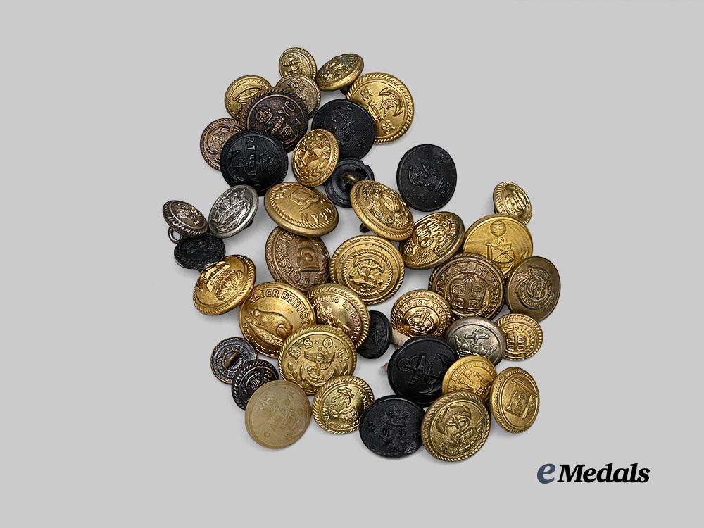 united_kingdom._a_lot_of_sixty_four_naval_themed_buttons_e_medals__g_b8616_4