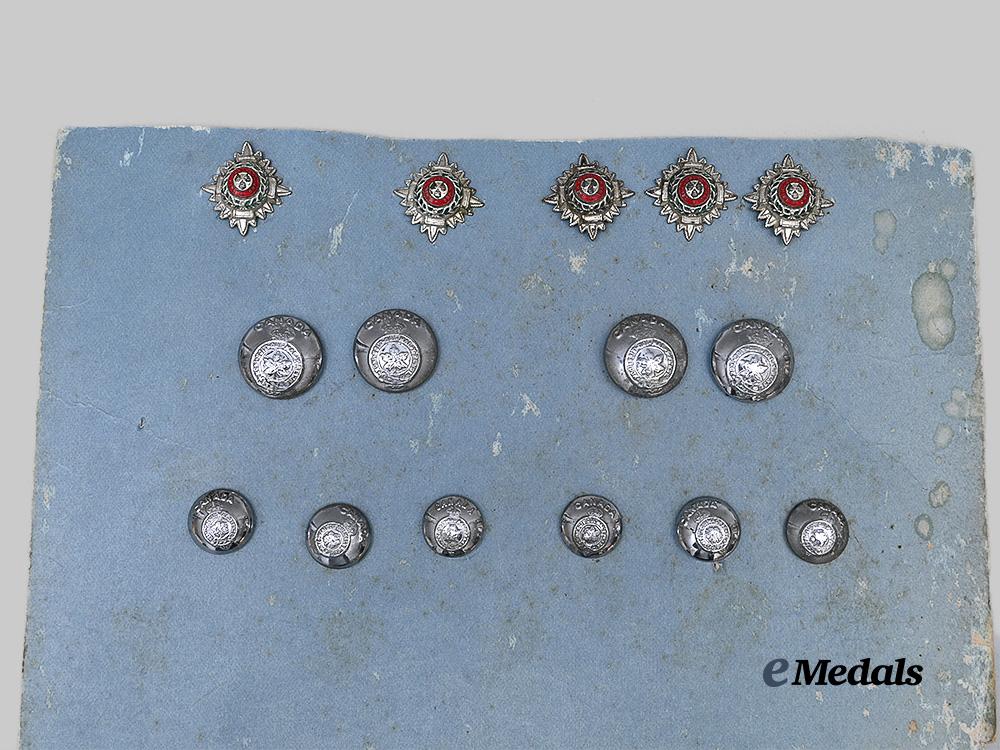united_kingdom._a_large_lot_of_insignia&_buttons_e_medals__g_b8619_4