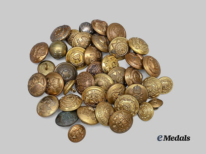 united_kingdom._a_lot_of_regimental_buttons_e_medals__g_b8628_2