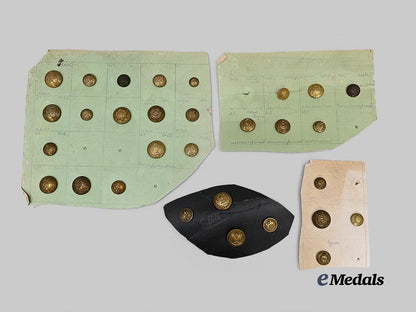 united_kingdom._a_lot_of_first_war&_regimental_buttons_e_medals__g_b8629_3