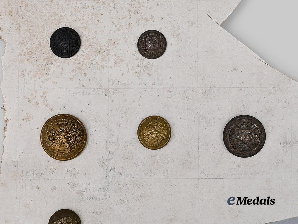 united_kingdom._a_lot_of_first_war&_regimental_buttons_e_medals__g_b8629_8