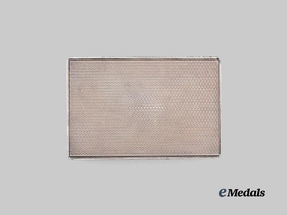 united_kingdom._a_silver_snuff_box,_by_j._ivings,1851_e_medals__g_b8654_5
