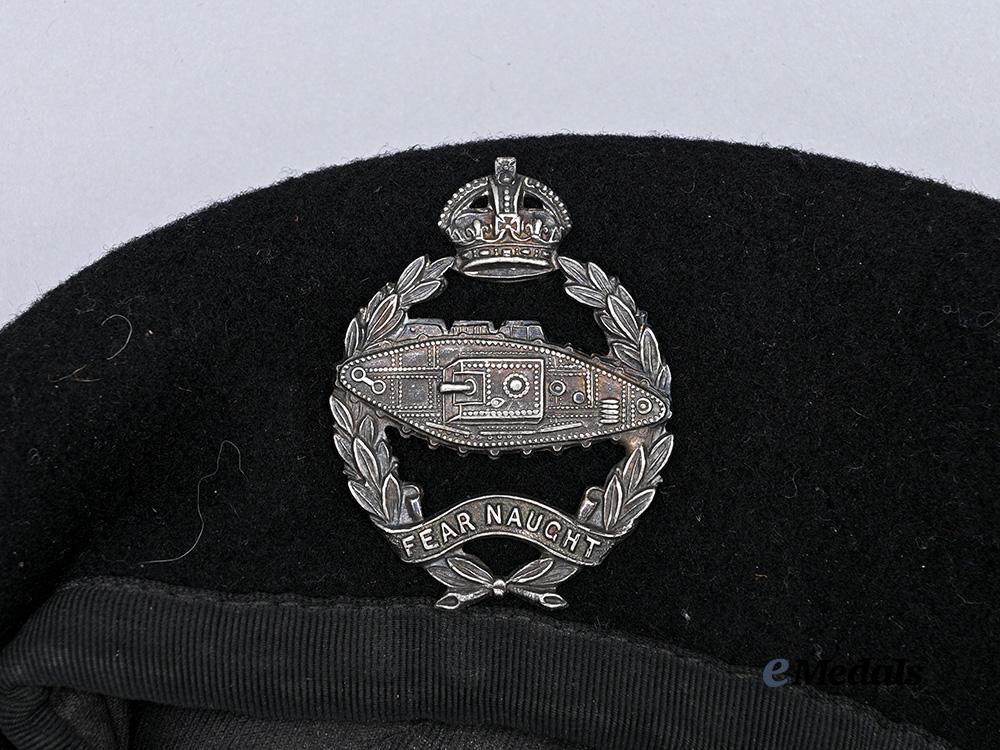united_kingdom._a_tank_regiment_officer's_beret_e_medals__g_b8670_4