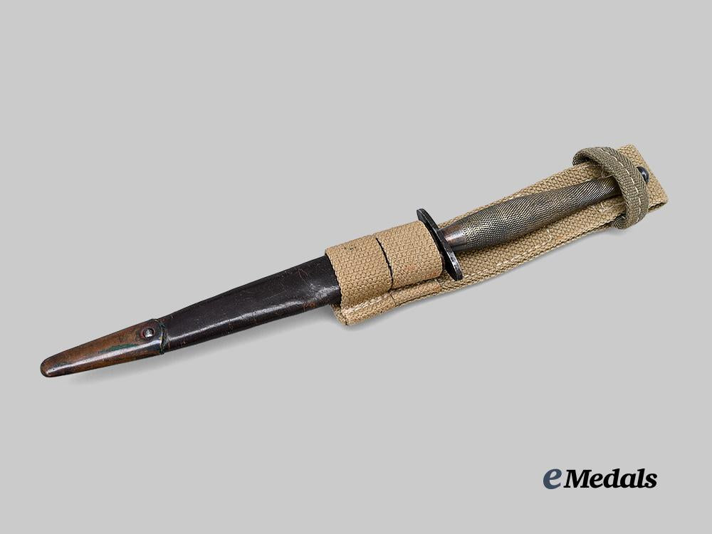 united_kingdom._a_type_i_i_i,_second_pattern_fairbairn_sykes_fighting_knife_e_medals__g_b8696_2