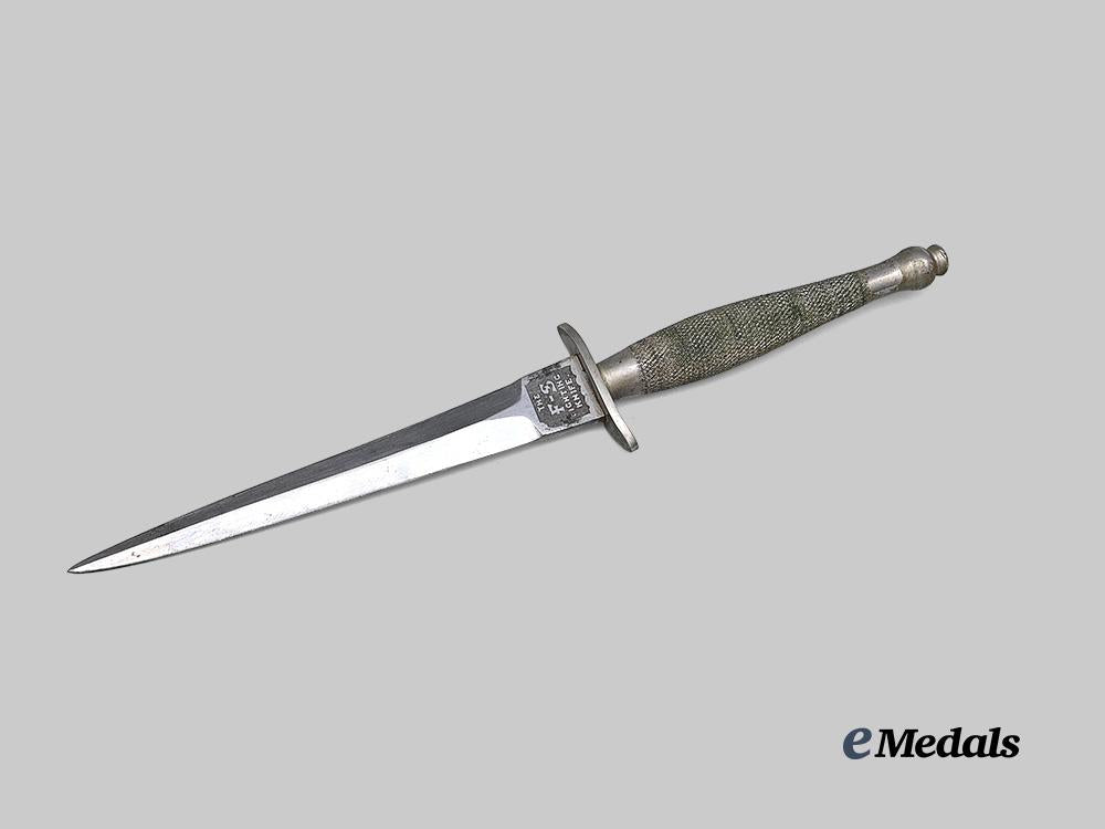 united_kingdom._a_fairbairn-_sykes_fighting_knife,_first_pattern,_by_wilkinson_sword_e_medals__g_b8697_4