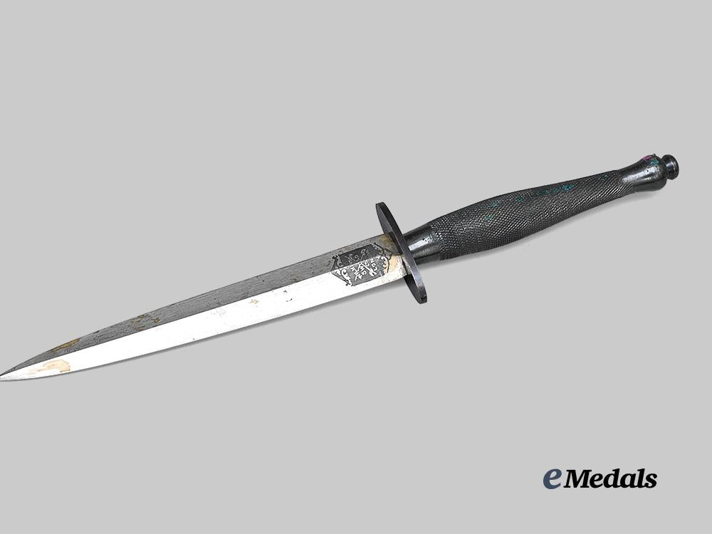 united_kingdom._a_fairbairn-_sykes_fighting_knife,_second_pattern,_by_wilkinson_sword_e_medals__g_b8699_5