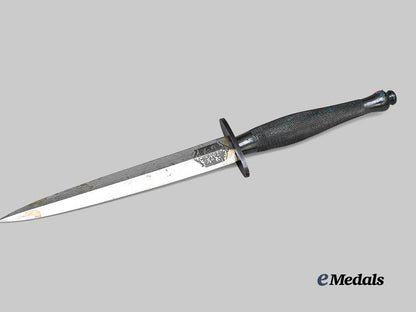 united_kingdom._a_fairbairn-_sykes_fighting_knife,_second_pattern,_by_wilkinson_sword_e_medals__g_b8699_5