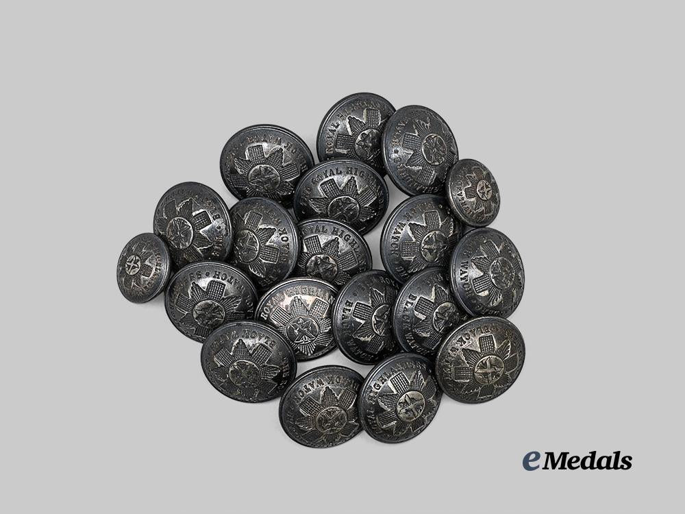 united_kingdom._a_lot_of19_first_war_black_watch_uniform_buttons_by_jennens&_co.,_london_e_medals__g_b8708_2