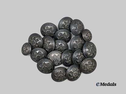united_kingdom._a_lot_of19_first_war_black_watch_uniform_buttons_by_jennens&_co.,_london_e_medals__g_b8708_2