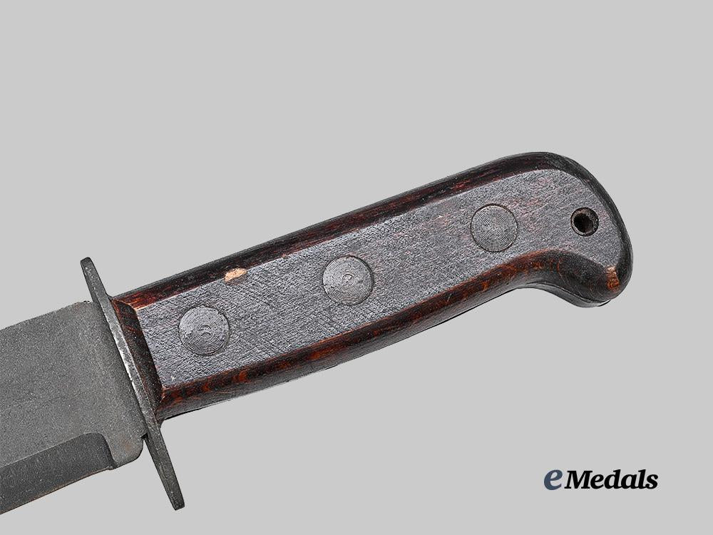 united_kingdom._a_ministry_of_defense_suvival_knife1932_e_medals__g_b8719_7