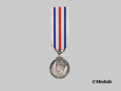 united_kingdom._a_king's_medal_for_courage,_with_miniature_e_medals__g_b8725_11