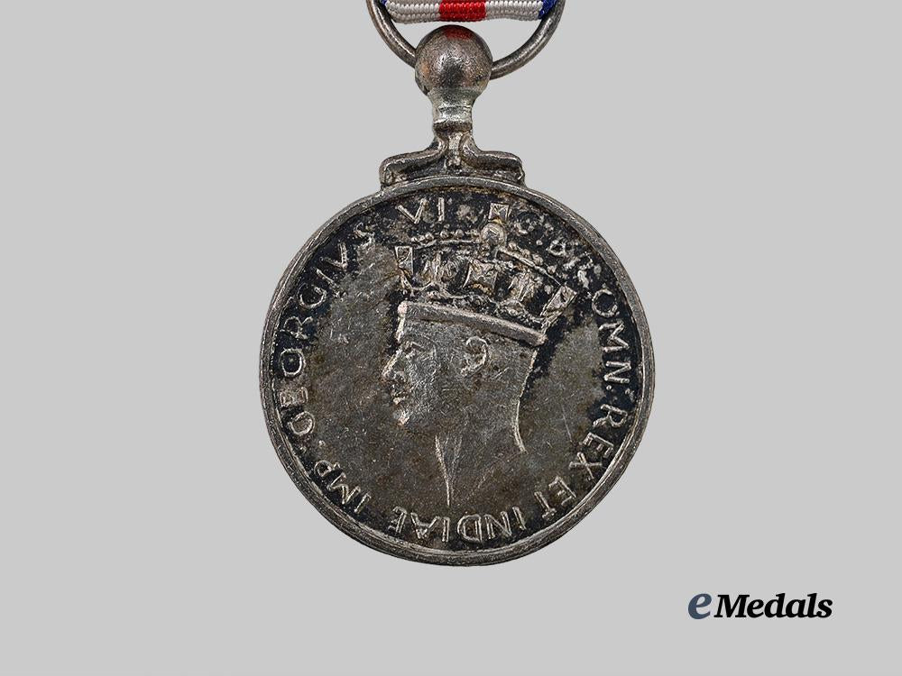 united_kingdom._a_king's_medal_for_courage,_with_miniature_e_medals__g_b8725_12