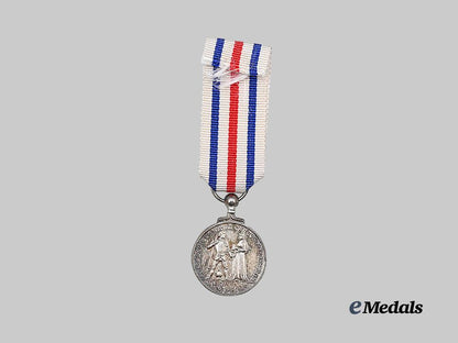 united_kingdom._a_king's_medal_for_courage,_with_miniature_e_medals__g_b8725_13