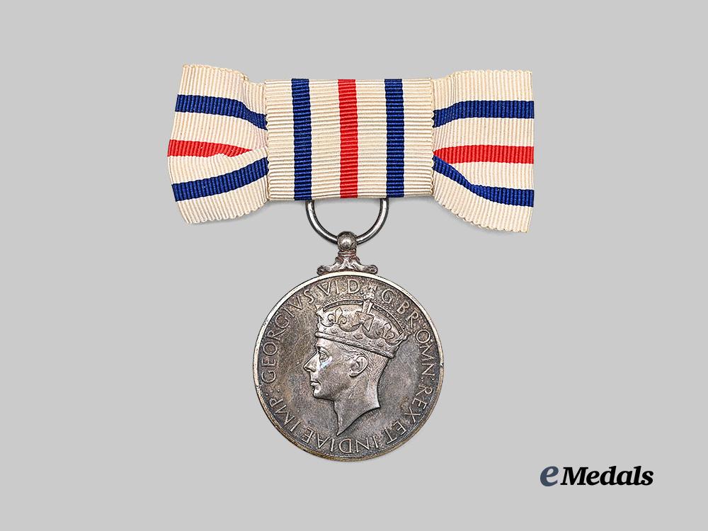 united_kingdom._a_king's_medal_for_courage,_with_miniature_e_medals__g_b8725_7