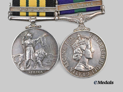 united_kingdom._a_african_service_medal_pairing,_glostershires_e_medals__g_b8733_3