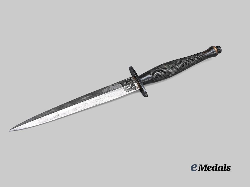 united_kingdom._a_fairbairn-_sykes_fighting_knife,_first_pattern,_by_wilkinson_sword_e_medals__g_b8756_4