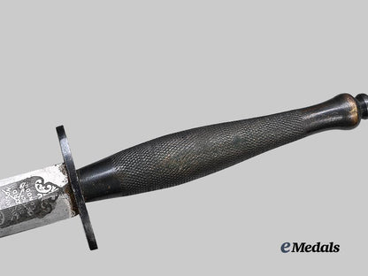 united_kingdom._a_fairbairn-_sykes_fighting_knife,_first_pattern,_by_wilkinson_sword_e_medals__g_b8756_8