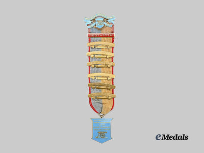 united_states._a_women’s_descendants_of_the_ancient&_honourable_artillery_company_badge,_in_gold,_to_evelyn_marguerite_hutchins_yeager_e_medals__m0041-342_2
