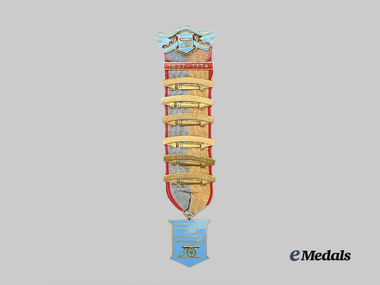 united_states._a_women’s_descendants_of_the_ancient&_honourable_artillery_company_badge,_in_gold,_to_evelyn_marguerite_hutchins_yeager_e_medals__m0041-342_2