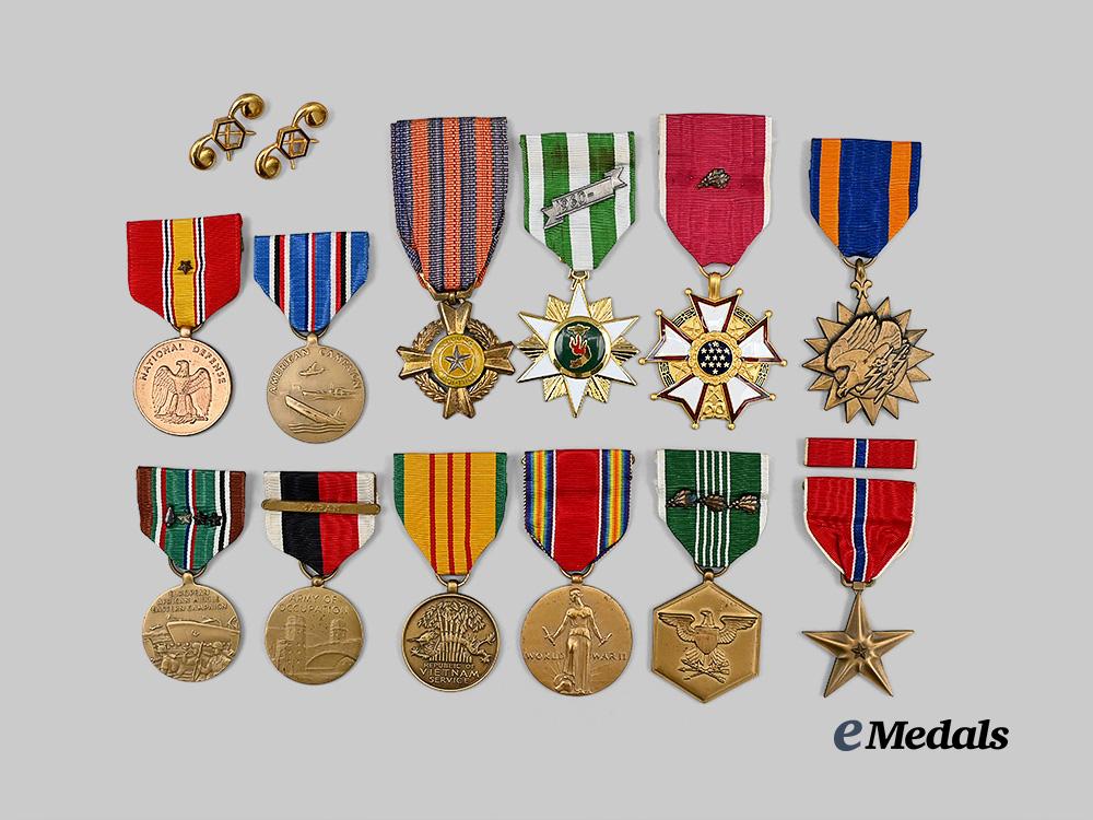 united_states._a_second_war_and_vietnam_war_group_to_col._woodford_tanner_moseley,_second_chemical_mortar_battalion,_and_chemical_advisor_to_first_r_o_k_army_in_korea_e_medals__m0041-344_2