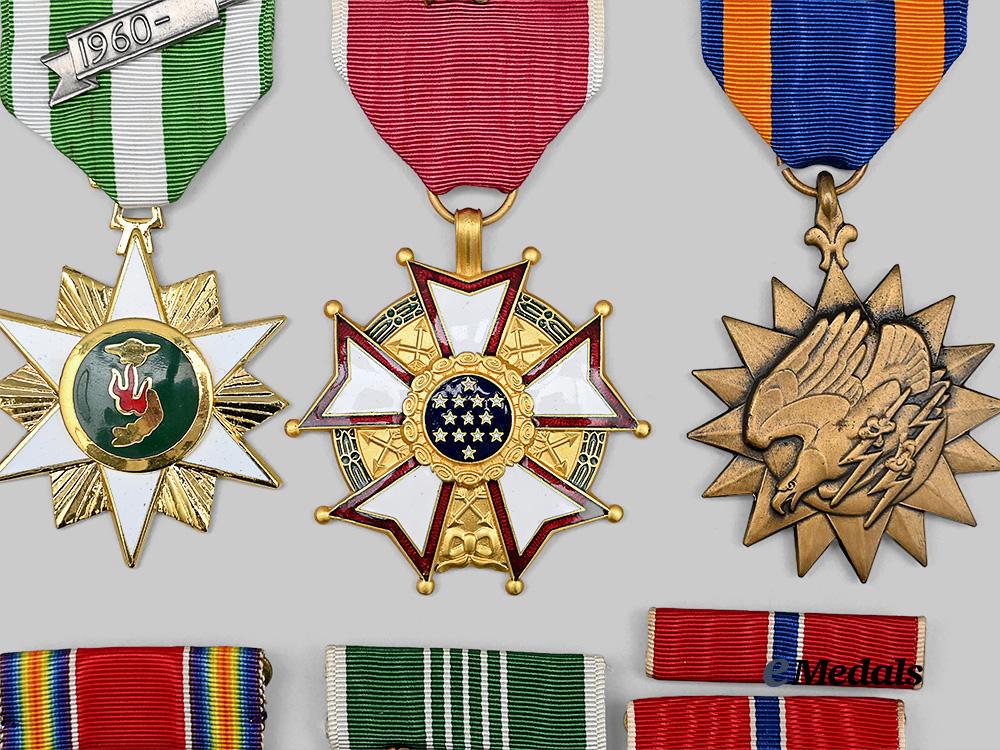 united_states._a_second_war_and_vietnam_war_group_to_col._woodford_tanner_moseley,_second_chemical_mortar_battalion,_and_chemical_advisor_to_first_r_o_k_army_in_korea_e_medals__m0041-344_5