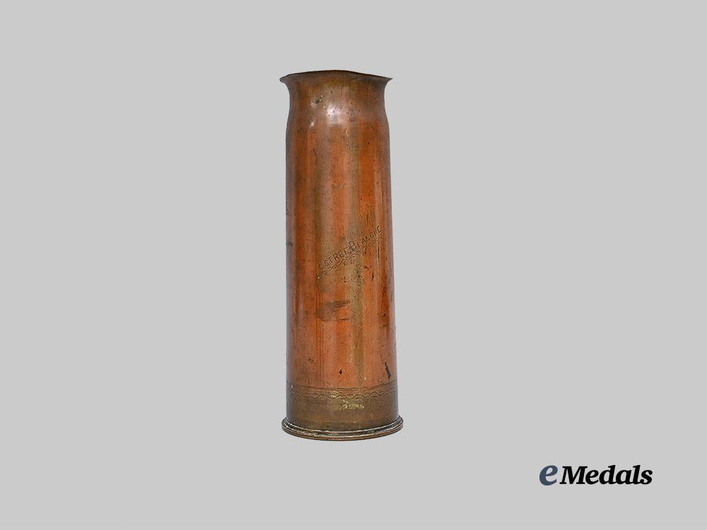 united_kingdom._a_no.70_squadron(_royal_flying_corps/_r_a_f)_trench_art_vase_e_medals__m0044-280_2